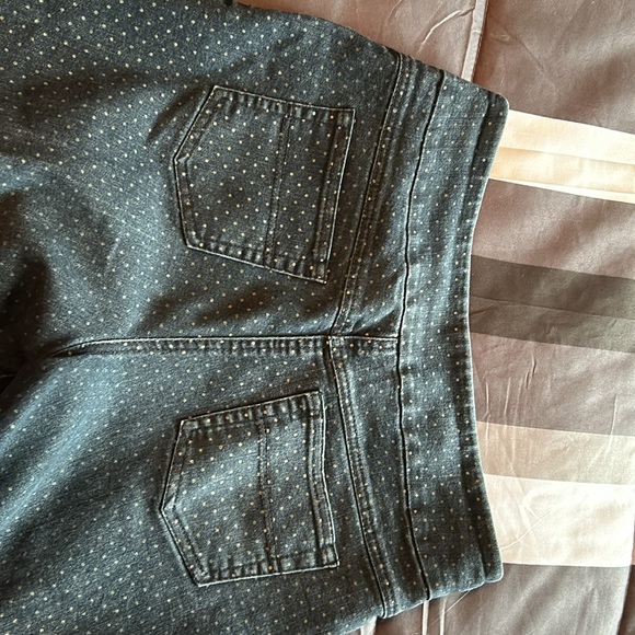 Women’s Denim Capri - Picture 4 of 4